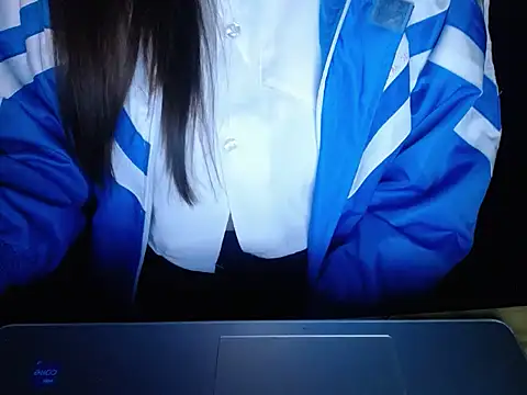 Snapshot of maian_love chatting on 02-18-26, 05:42 maian love online show from 02-18-26, 05:42