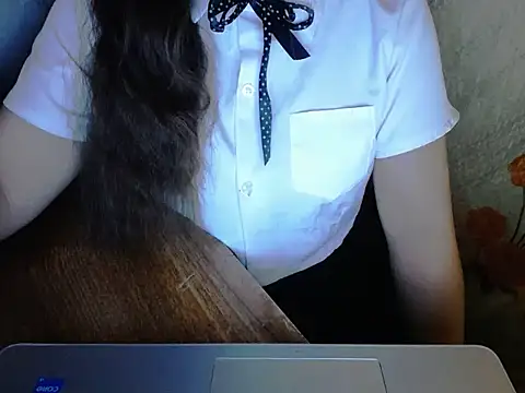 Snapshot of maian_love chatting on 05-21-26, 06:38 maian love online show from 05-21-26, 06:38