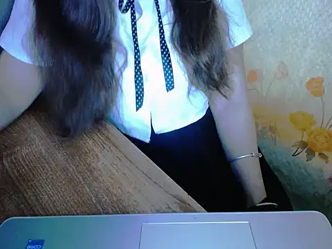 Snapshot of maian_love chatting on 05-13-26, 06:48 maian love online show from 05-13-26, 06:48