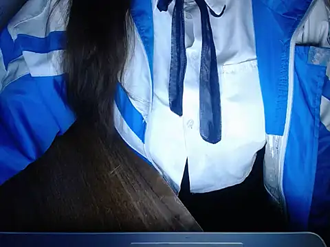 Snapshot of maian_love chatting on 02-27-26, 05:35 maian love online show from 02-27-26, 05:35