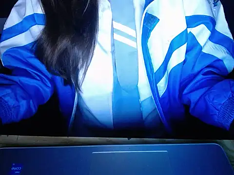 Snapshot of maian_love chatting on 02-19-26, 05:43 maian love online show from 02-19-26, 05:43