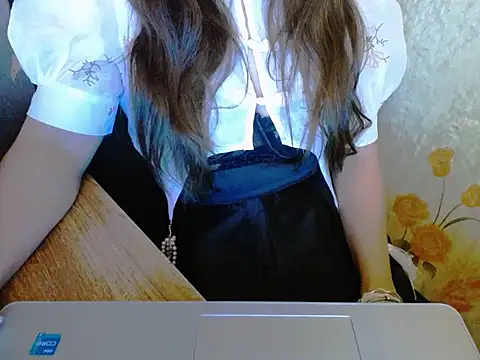maian love online show from 06-15-26, 06:51