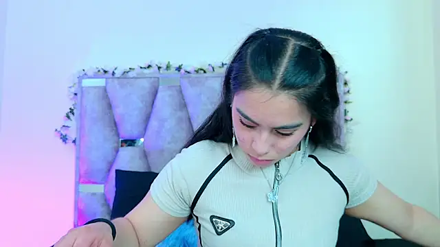 iris and damian online show from 04-08-26, 05:25