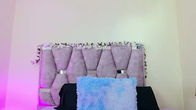 iris and damian online show from 01-09-26, 04:25