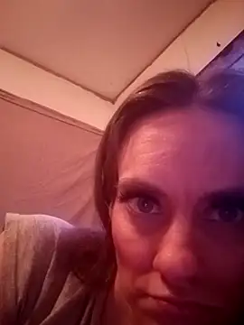 snowbird1117 online show from 04-11-26, 02:43