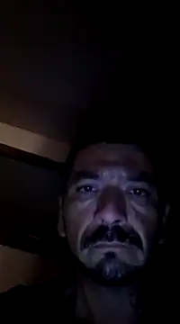 Snapshot of Guero0751@xh chatting on 12-22-24, 03:22 Guero0751xh online show from 12-22-24, 03:22