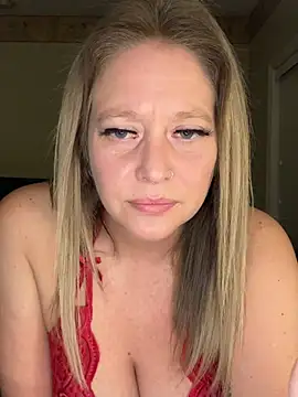 Snapshot of MissyLovelace chatting on 02-11-26, 12:27 MissyLovelace online show from 02-11-26, 12:27