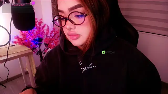 Snapshot of asheryn chatting on 07-24-26, 01:23 asheryn online show from 07-24-26, 01:23