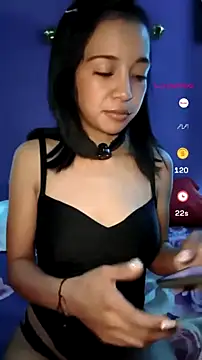 Snapshot of Honey_bun06 chatting on 07-17-26, 05:26 Honey bun06 online show from 07-17-26, 05:26