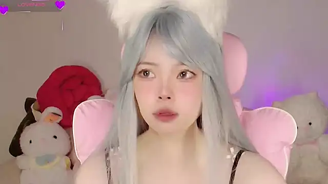 Snapshot of Miyeoonn chatting on 05-02-26, 09:09 Miyeoonn online show from 05-02-26, 09:09