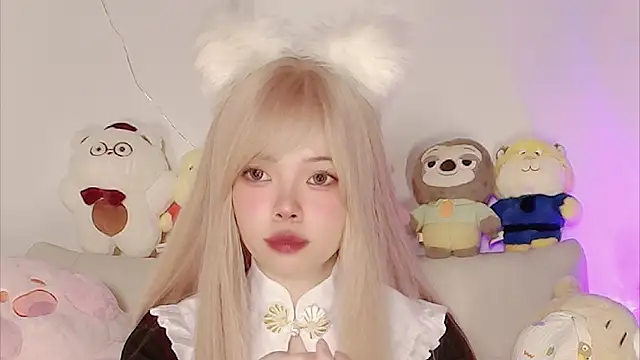 Snapshot of Miyeoonn chatting on 01-13-26, 02:43 Miyeoonn online show from 01-13-26, 02:43