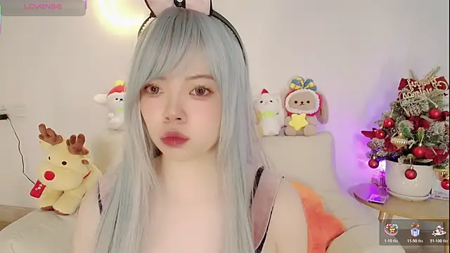 Snapshot of Miyeoonn chatting on 12-21-25, 01:41 Miyeoonn online show from 12-21-25, 01:41