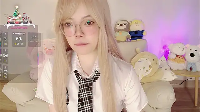 Snapshot of Miyeoonn chatting on 01-06-26, 01:42 Miyeoonn online show from 01-06-26, 01:42