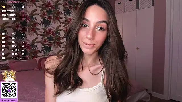 Snapshot of Elizwise chatting on 06-24-26, 06:23 Elizwise online show from 06-24-26, 06:23