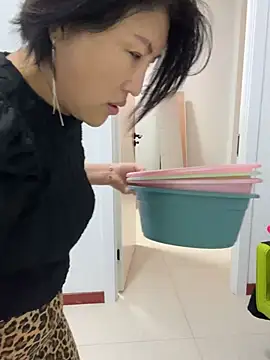 luckybaby666999 online show from 04-15-26, 08:20