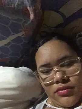 modeloxtz online show from 02-05-26, 02:02