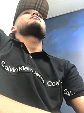 modeloxtz online show from 02-12-26, 03:23