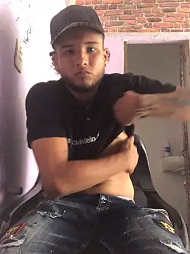 modeloxtz online show from 04-02-26, 04:57