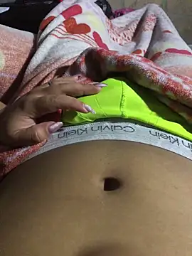 modeloxtz online show from 01-08-26, 01:22