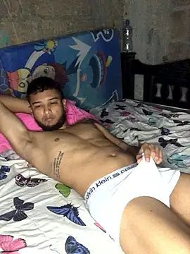 modeloxtz online show from 01-09-26, 05:20