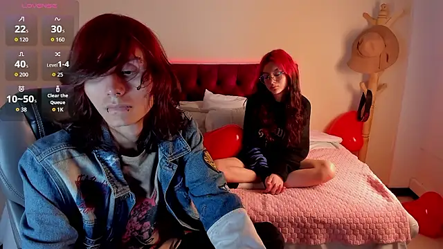 Snapshot of Eros_Nyx_ chatting on 02-15-26, 05:19 Eros Nyx online show from 02-15-26, 05:19