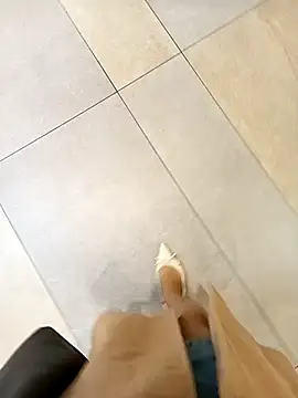 Baby-Linh online show from 02-06-26, 06:31