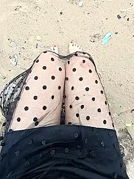 Baby-Linh online show from 04-18-26, 02:58