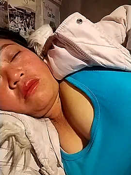 AlilaK2 online show from 12-22-25, 08:42