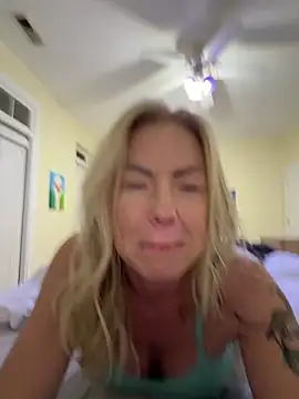 Snapshot of sinfulsara chatting on 02-26-26, 09:09 sinfulsara online show from 02-26-26, 09:09