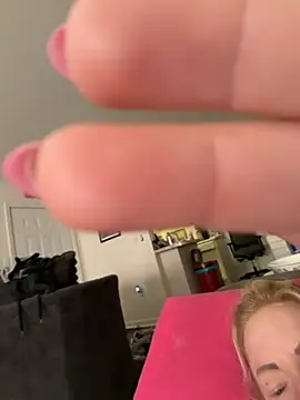 Snapshot of sinfulsara chatting on 03-01-26, 06:30 sinfulsara online show from 03-01-26, 06:30