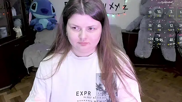 Snapshot of EvKamenskih chatting on 05-14-26, 04:48 EvKamenskih online show from 05-14-26, 04:48