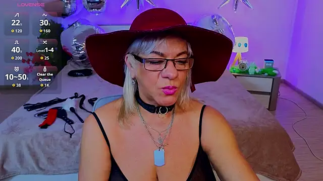 AnittaHarris  online show from 04-01-26, 03:30