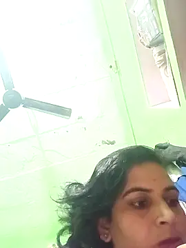 Snapshot of Big_soniya55A chatting on 12-20-25, 09:56 Big soniya55A online show from 12-20-25, 09:56