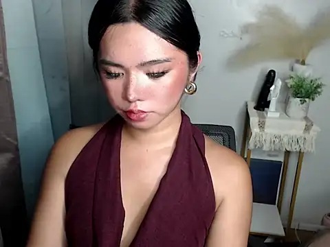 voganmarie online show from 06-11-26, 04:09