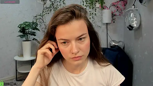 Snapshot of Graceee_ chatting on 06-26-26, 03:12 Graceee online show from 06-26-26, 03:12