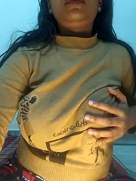 Snapshot of Hotty_Tulip chatting on 03-01-26, 02:33 Hotty Tulip online show from 03-01-26, 02:33