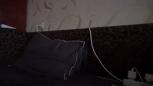 Snapshot of MALVINA0077 chatting on 12-20-25, 09:23 MALVINA0077 online show from 12-20-25, 09:23