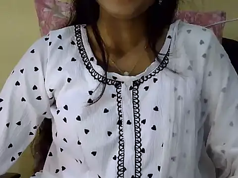 Snapshot of Shab_M chatting on 02-17-26, 06:33 Shab M online show from 02-17-26, 06:33