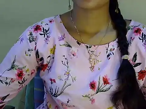 Snapshot of Shab_M chatting on 07-13-26, 07:18 Shab M online show from 07-13-26, 07:18