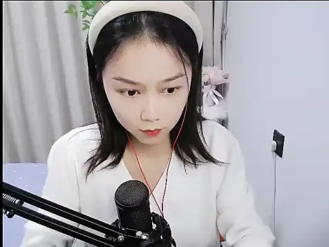 mili923 online show from 12-04-25, 02:05