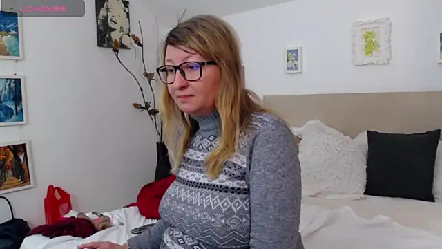 OlgaPavlova online show from 02-11-26, 01:44