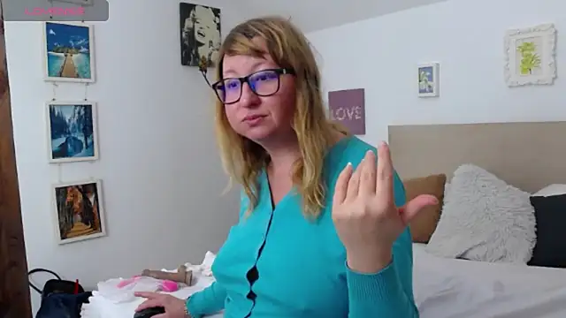 Snapshot of OlgaPavlova chatting on 01-07-26, 02:00 OlgaPavlova online show from 01-07-26, 02:00