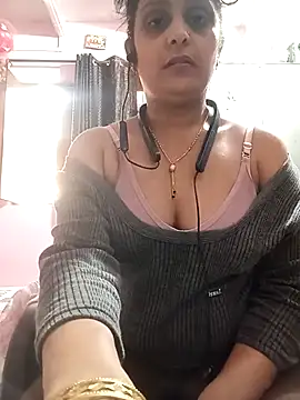Snapshot of Tanya_Sharma98 chatting on 12-16-25, 10:08 Tanya Sharma98 online show from 12-16-25, 10:08