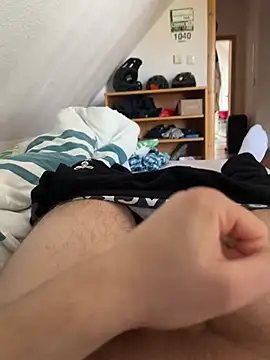 hannes256102 online show from 03-21-26, 10:42