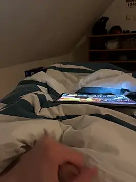 hannes256102 online show from 04-05-26, 09:43