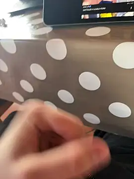 hannes256102 online show from 03-31-26, 02:19