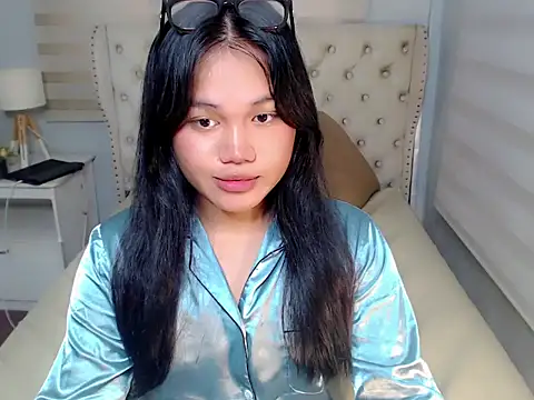 Snapshot of Provocative_Touch chatting on 05-24-26, 04:12 Provocative Touch online show from 05-24-26, 04:12