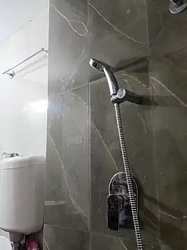 boyfromMum bai online show from 04-15-26, 07:51