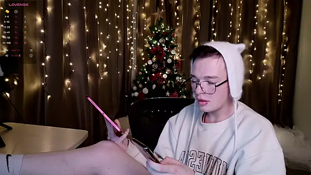 Kristenegor online show from 12-16-25, 09:41