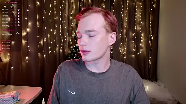 Kristenegor online show from 12-18-25, 10:24